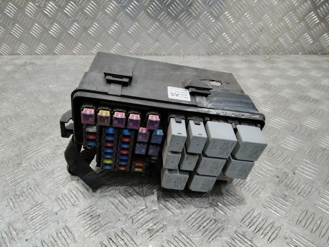 блок предохранителей Chevrolet Nubira 1 поколение 2007, 2.0 л., Z 20 S1, дизель, МКПП, J200AS - фото №1