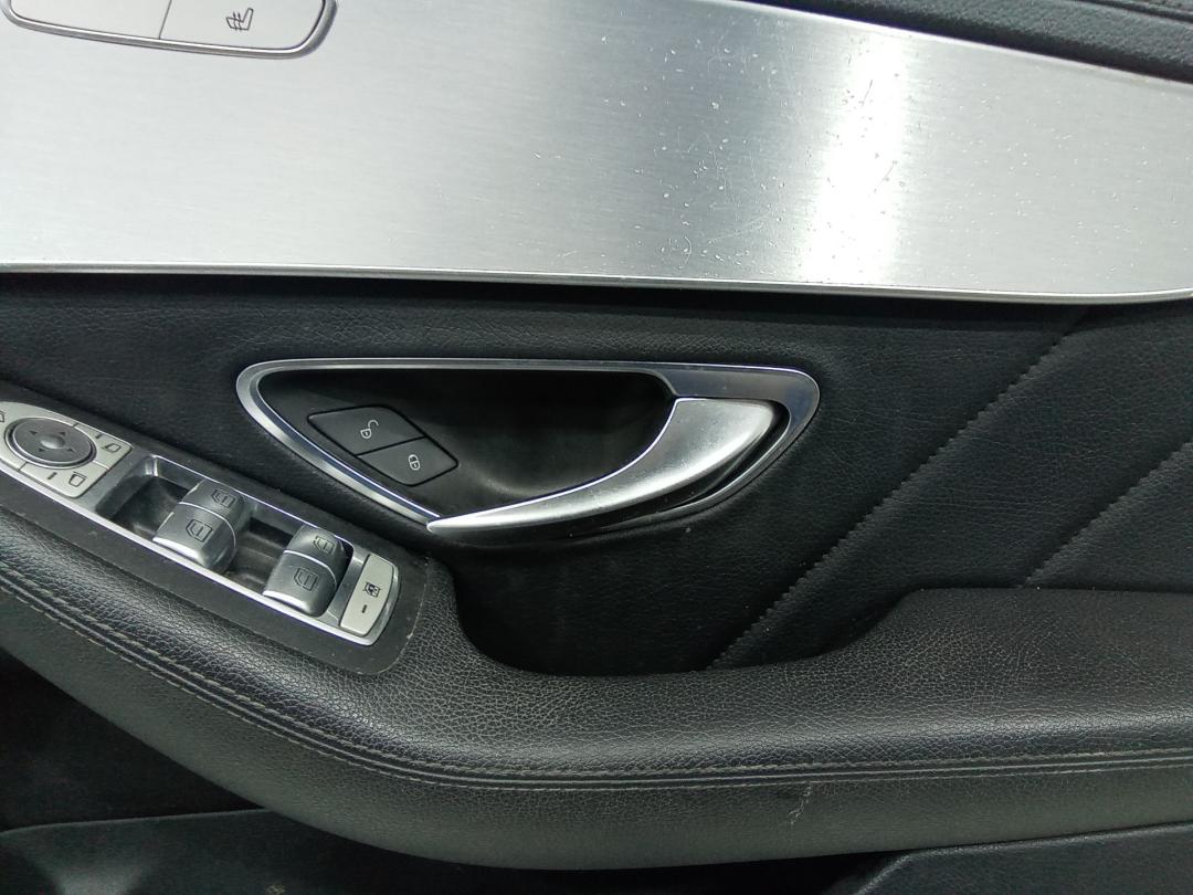 ручка внутренняя передняя правая Mercedes-Benz C-Класс W205/S205/C205 2014, седан - фото №1