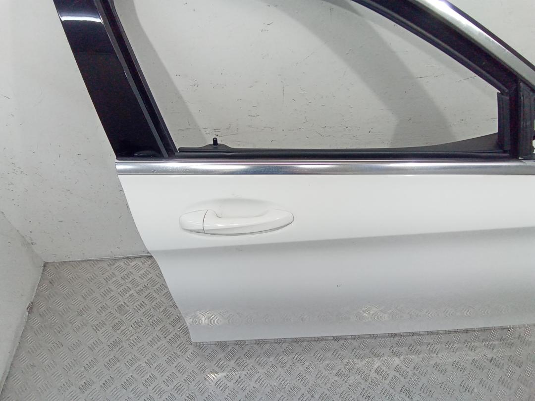 ручка наружная Mercedes-Benz C-Класс W205/S205/C205 2014, седан - фото №1