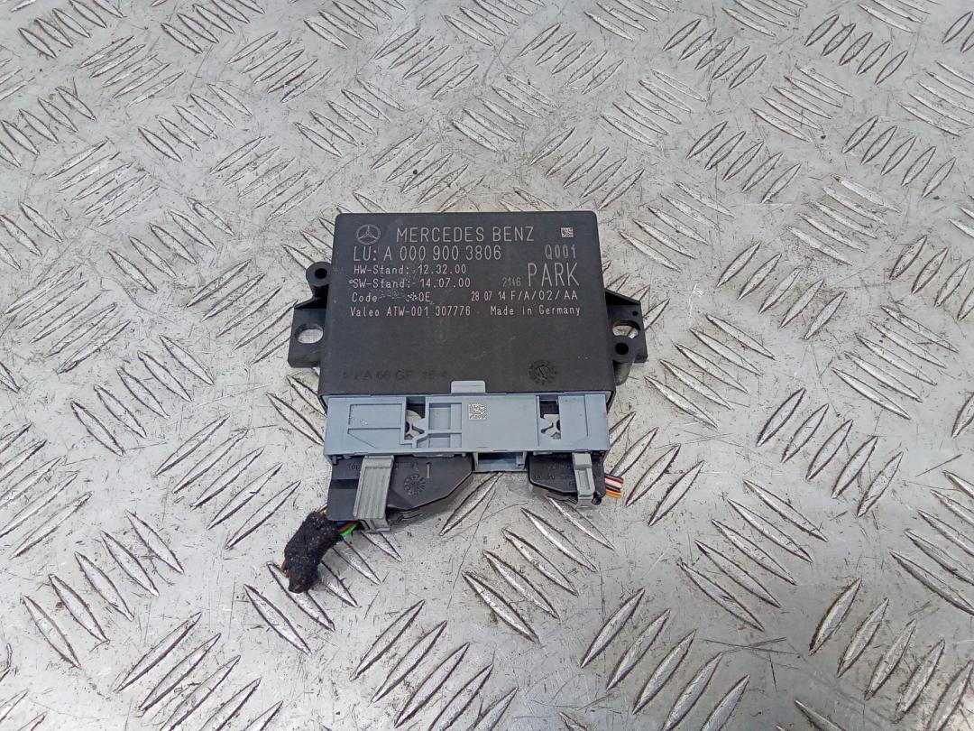блок управления парктрониками Mercedes-Benz C-Класс W205/S205/C205 2014, седан, A0009003806 - фото №1