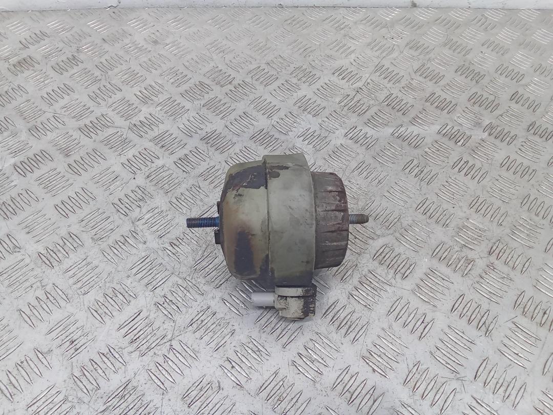подушка крепления двигателя Audi A6 4F/C6 2007, 3.0 л., дизель, 4F0199382H - фото №1