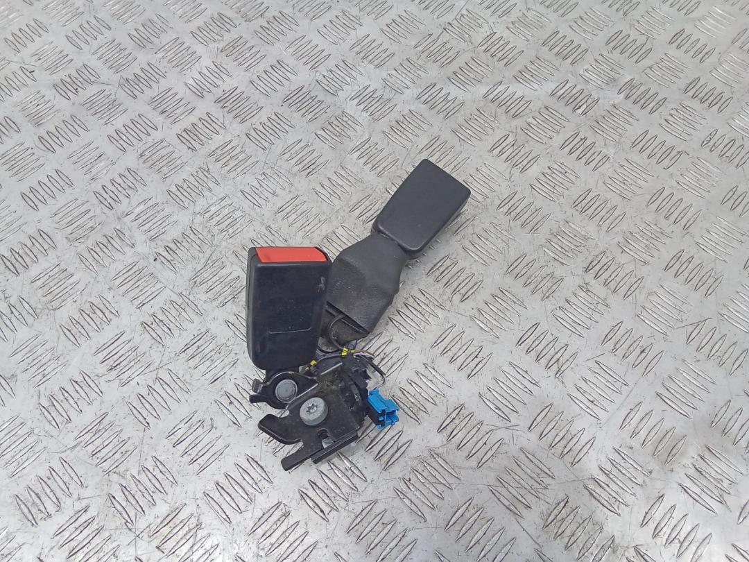 замок ремня безопасности Mercedes-Benz GLC Coupe C253 2018, A2058600469 - фото №1