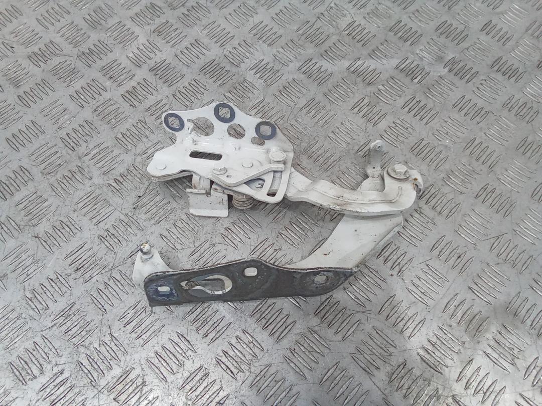 петля капота Mercedes-Benz C-Класс W205/S205/C205 2014 - фото №1