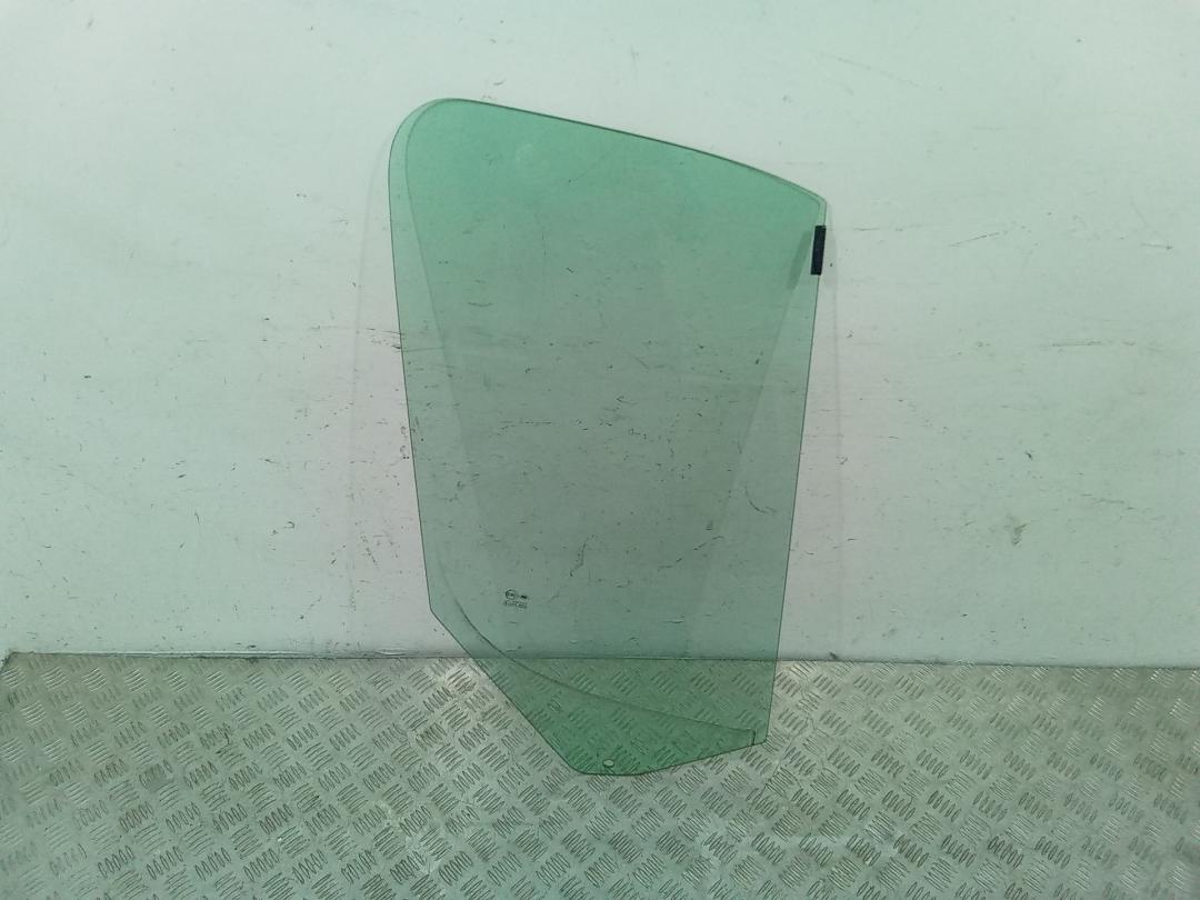 стекло двери передней правой Citroen Jumper 2 поколение 2012 - фото №1