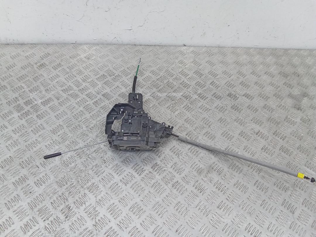 замок двери передней правой Mercedes-Benz C-Класс W205/S205/C205 2017, A2220063999, A0997206701 - фото №1