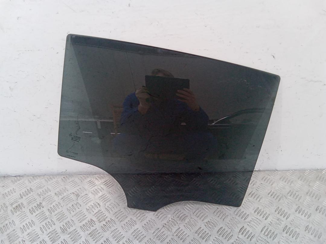 стекло двери задней правой Mercedes-Benz GLC Coupe C253 2018, A2537352800 - фото №1