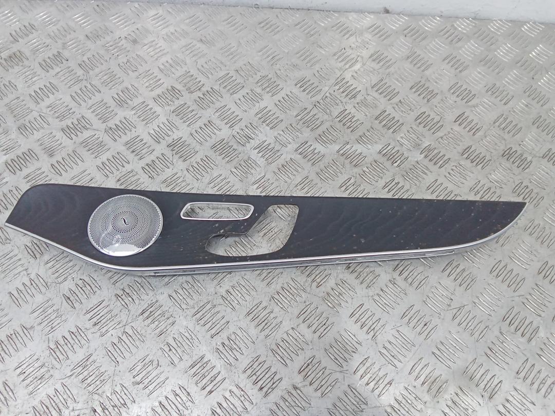 накладка двери (крышки) багажника Mercedes-Benz GLC Coupe C253 2018, A2057201209 - фото №1