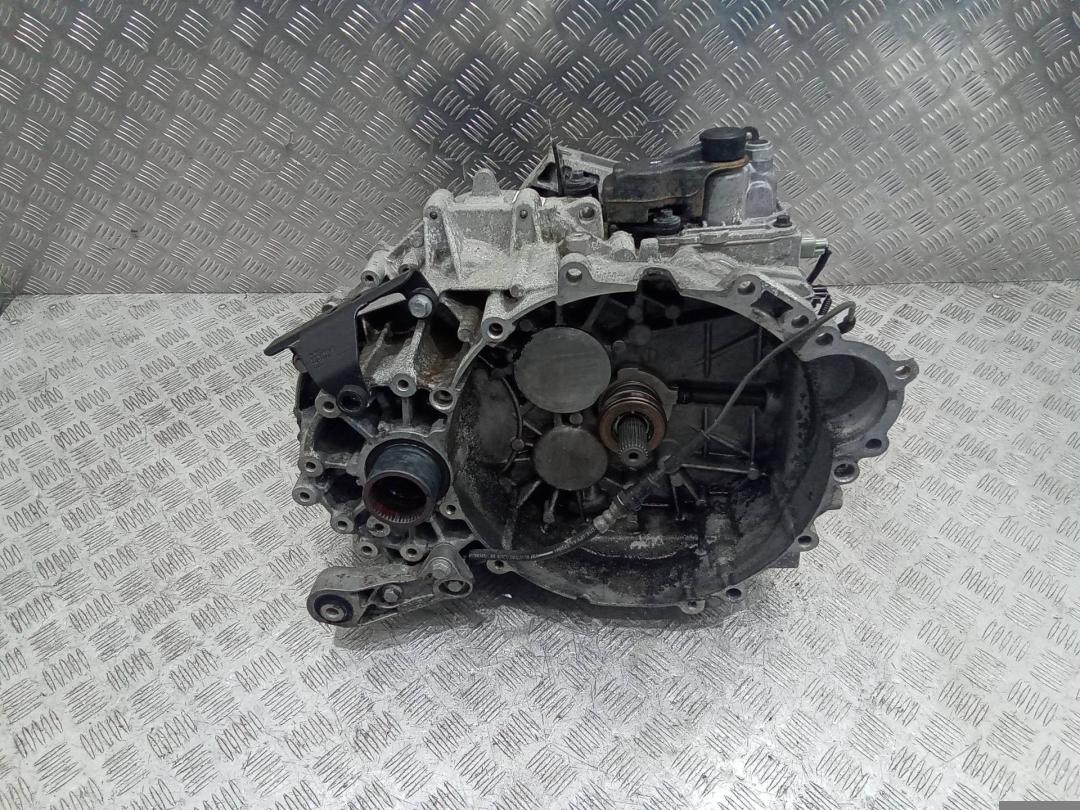 КПП механическая (МКПП) Volvo XC60 1 поколение 2011, 2.4 л., дизель, МКПП, полный привод, 31280472, 8G9R7002KB, M66 - фото №1