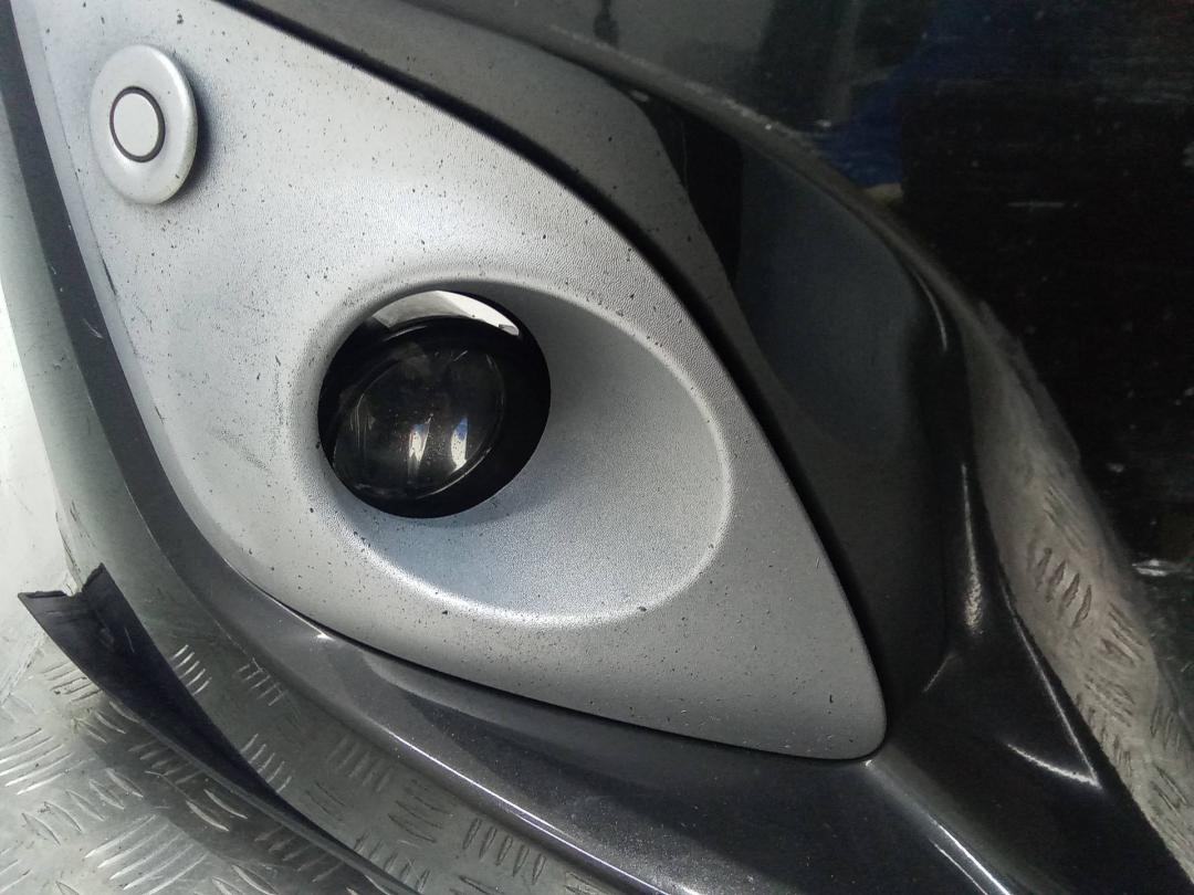 фара противотуманная правая Renault Scenic 3 поколение 2009 - фото №1