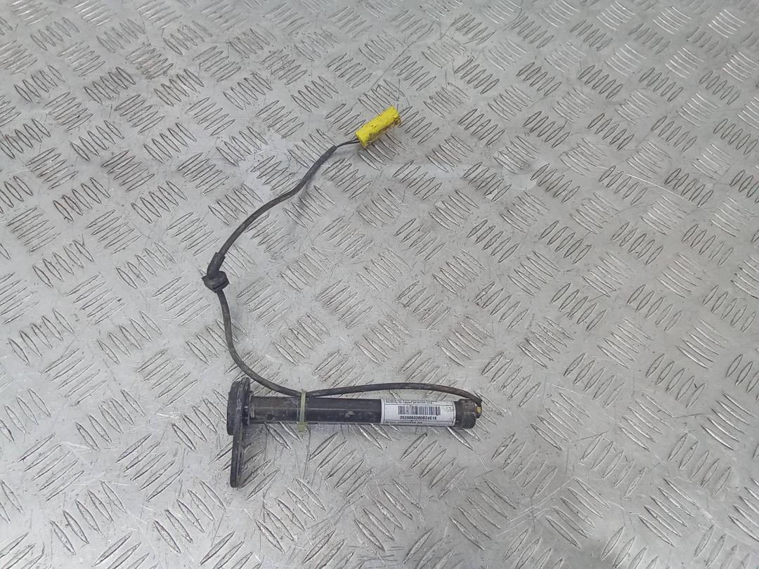 пиропатрон петли капота Mercedes-Benz GLC Coupe C253 2018, A2539060300 - фото №1