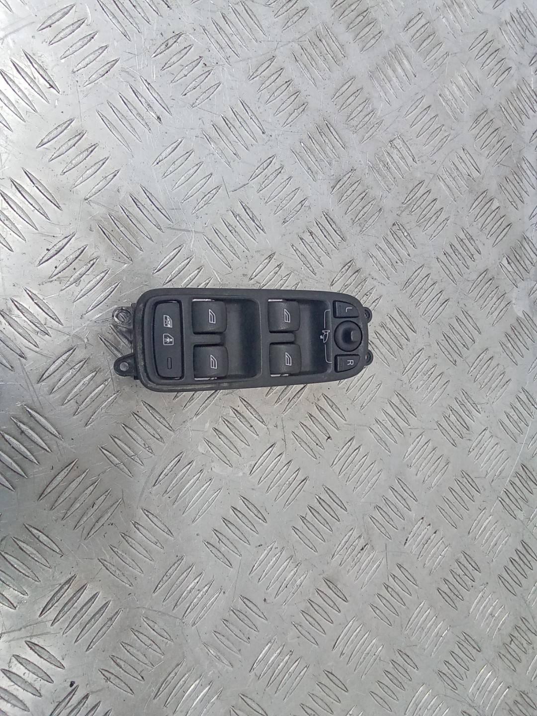 блок управления стеклоподъемниками Volvo XC60 1 поколение 2011, 31334348 - фото №1