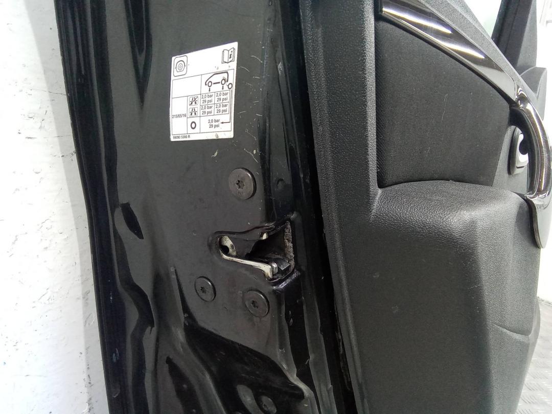замок двери передней левой Dacia Duster 1 поколение 2011 - фото №1