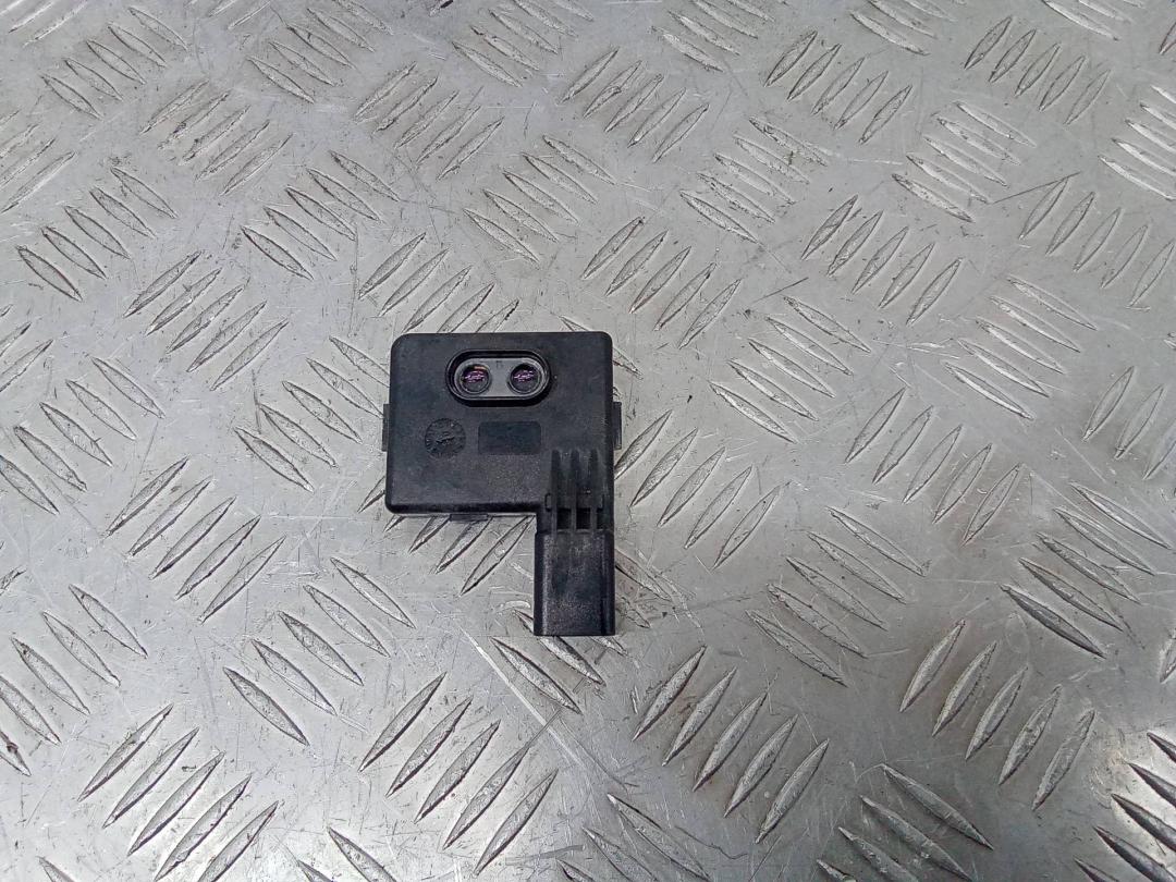 Блок управления бесключевым доступом Renault Megane 3 поколение 2010, AV50555 - фото №1