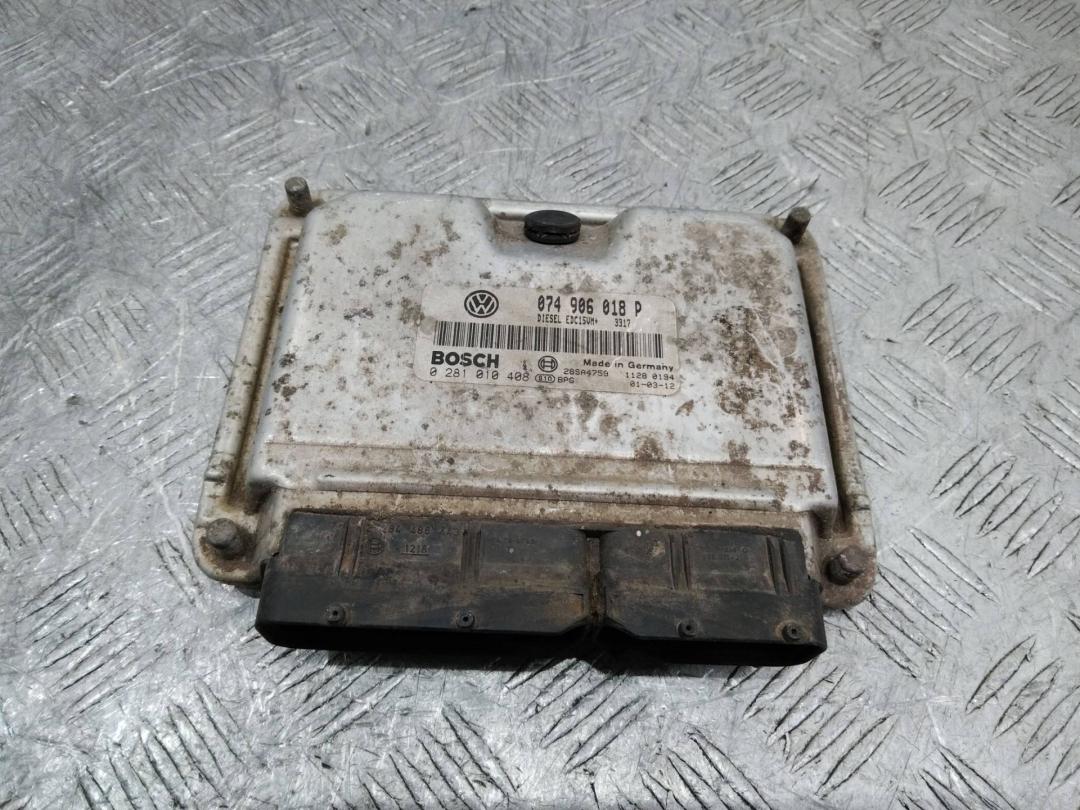 блок управления двигателем Volkswagen LT 2 поколение 2001, 074906018 - фото №1