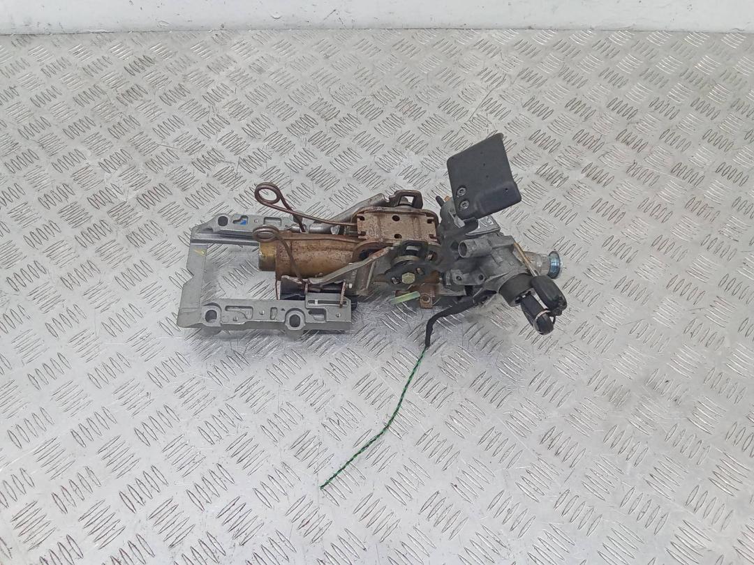 рулевая колонка Volkswagen Passat B5 1998 - фото №1