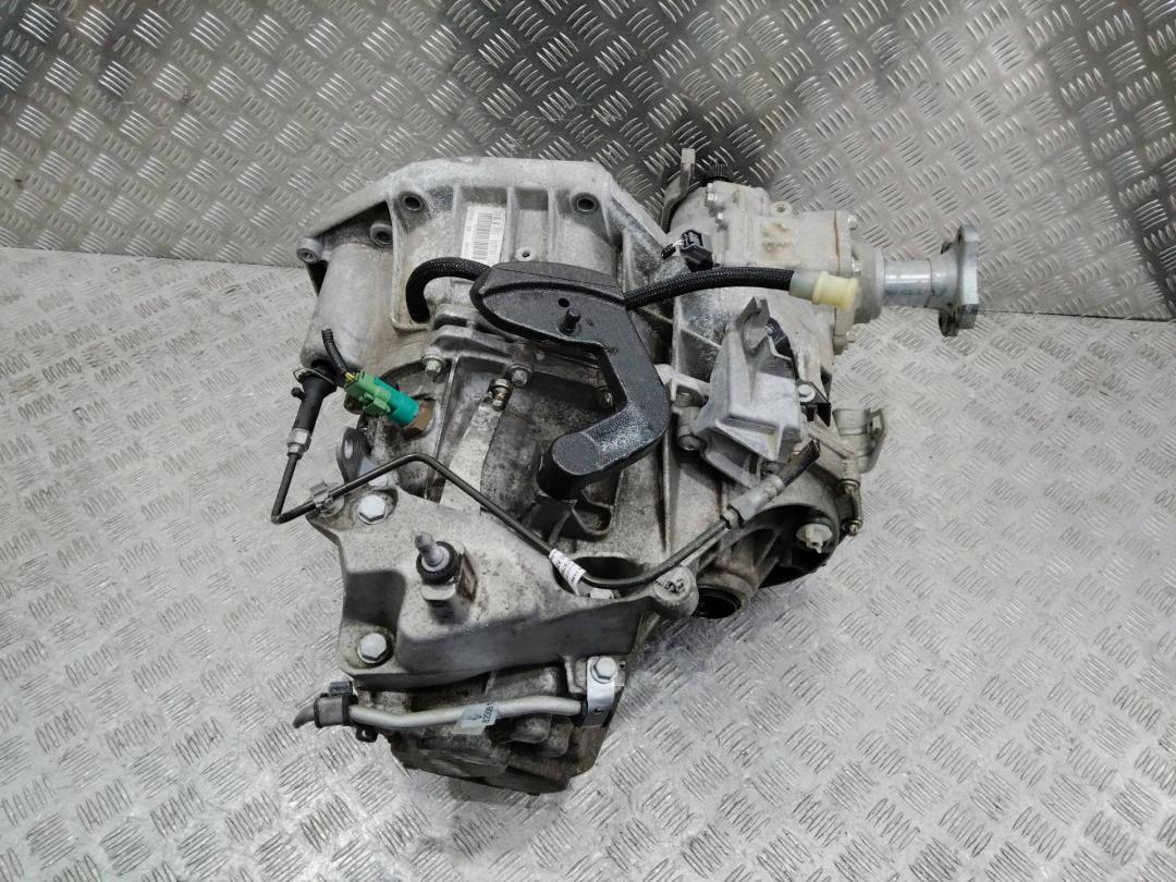 КПП механическая (МКПП) Dacia Duster 1 поколение 2011, 1.5 л., K9K 898, дизель, полный привод, TL8000 - фото №1