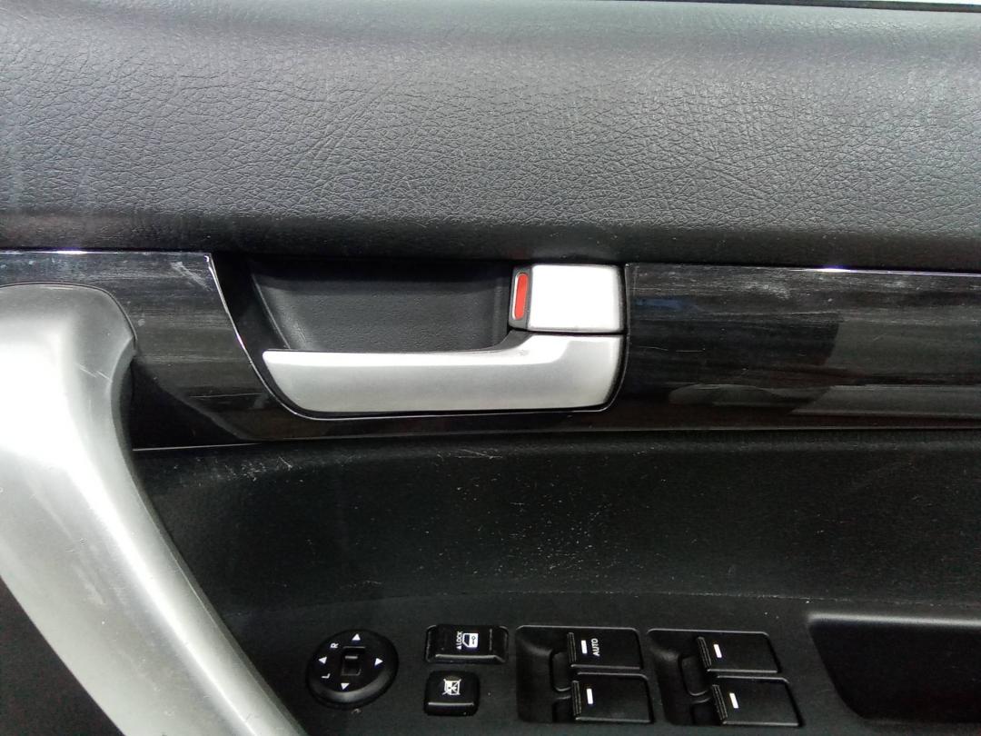 ручка внутренняя передняя правая Kia Sorento 2 поколение 2009 - фото №1