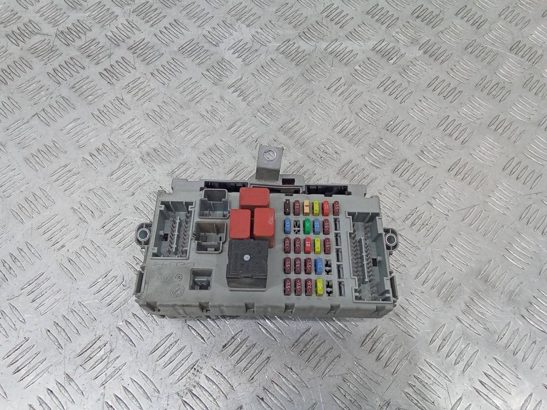 блок предохранителей Fiat Ducato 3 поколение 2008, 503440280103 - фото №1