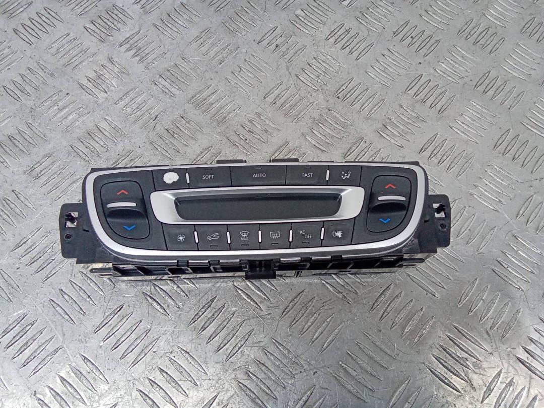 блок управления печки / климат-контроля Renault Megane 3 поколение 2010, T1001909K - фото №1