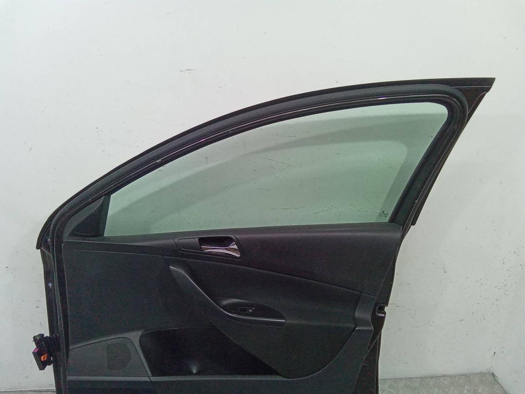 моторчик стеклоподъемника передний правый Volkswagen Passat B6 2008, седан - фото №1