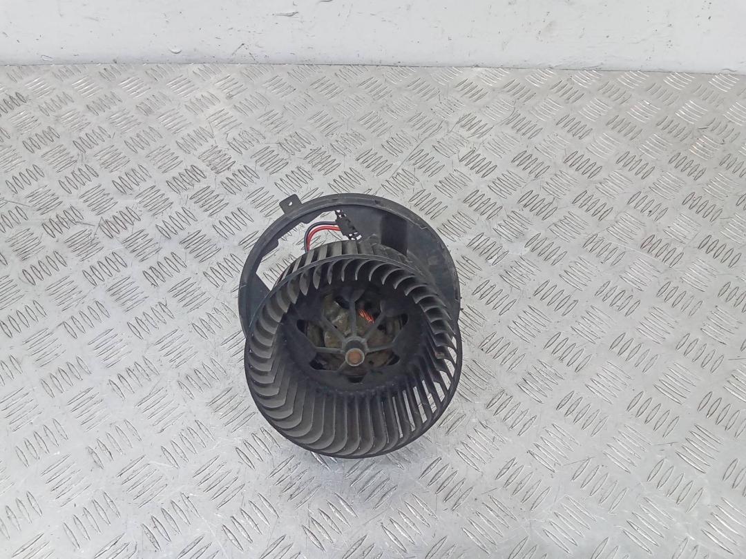 моторчик печки Volkswagen Passat CC 1 поколение 2010, 1K1820015G - фото №1