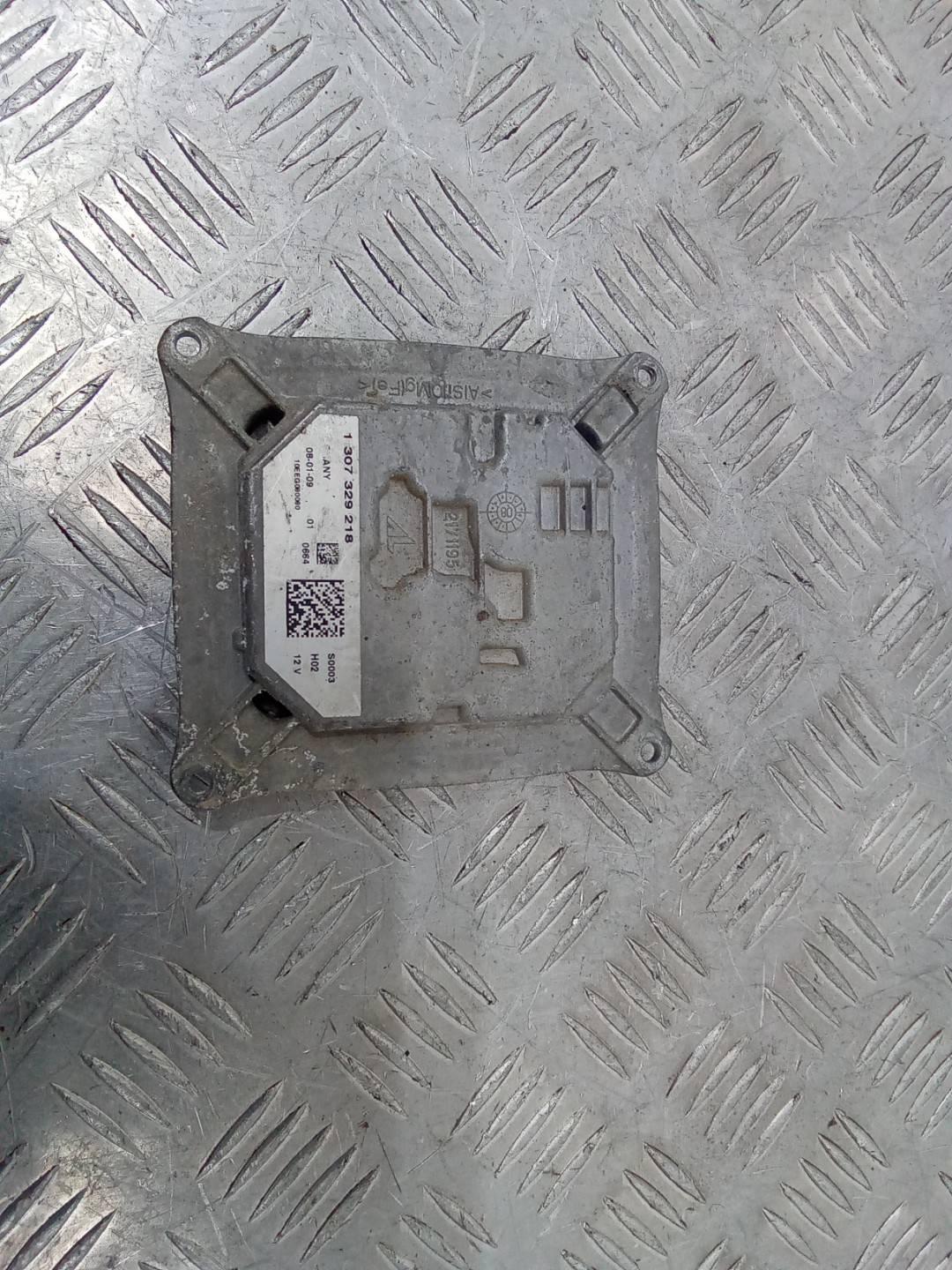 блок розжига ксенона Audi A4 B8/8K 2009, 1307329218 - фото №1