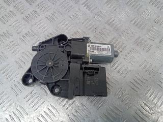 моторчик стеклоподъемника передний правый Renault Megane 3 поколение 2010, 807301396R