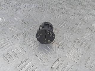 кнопка (выключатель) BMW 2 серия F22/F23 [рестайлинг] 2017, купе, 9326501