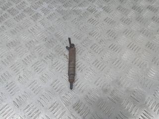 форсунка Volkswagen Golf 5 поколение 2004, 1.9 л., дизель, 038130201G