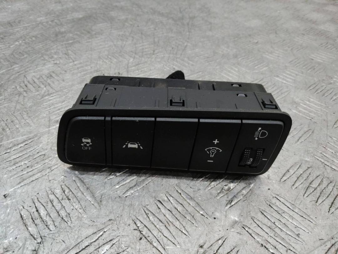 кнопка (выключатель) Hyundai Tucson 4 поколение 2020, 93710D7FA0 - фото №1