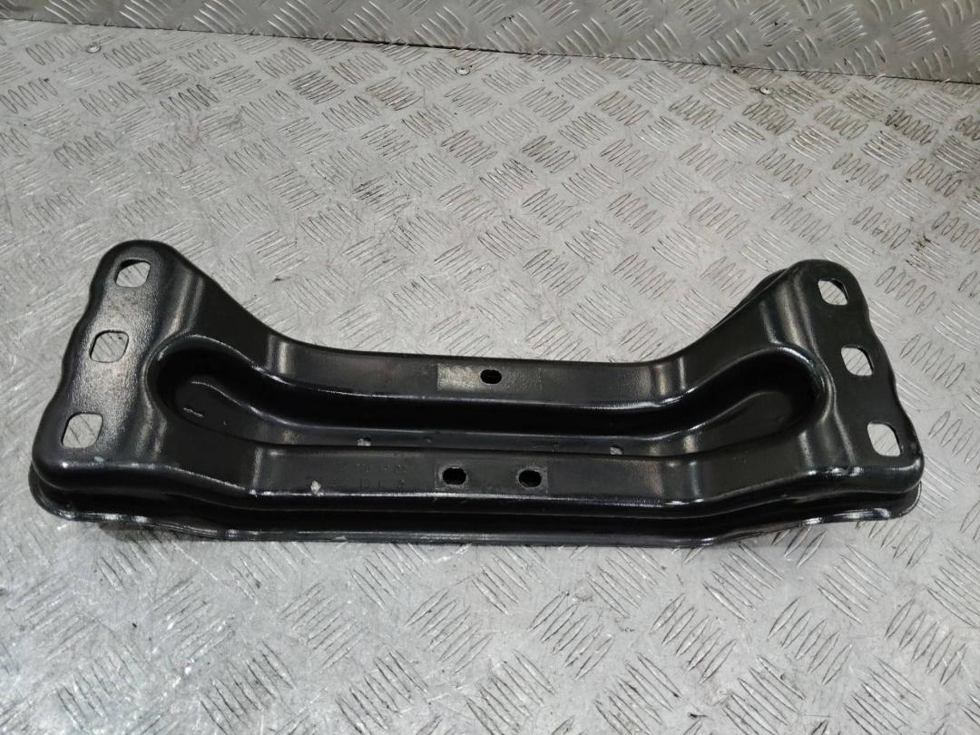 кронштейн КПП Mercedes-Benz C-Класс W205/S205/C205 2017, A2052401902 - фото №1