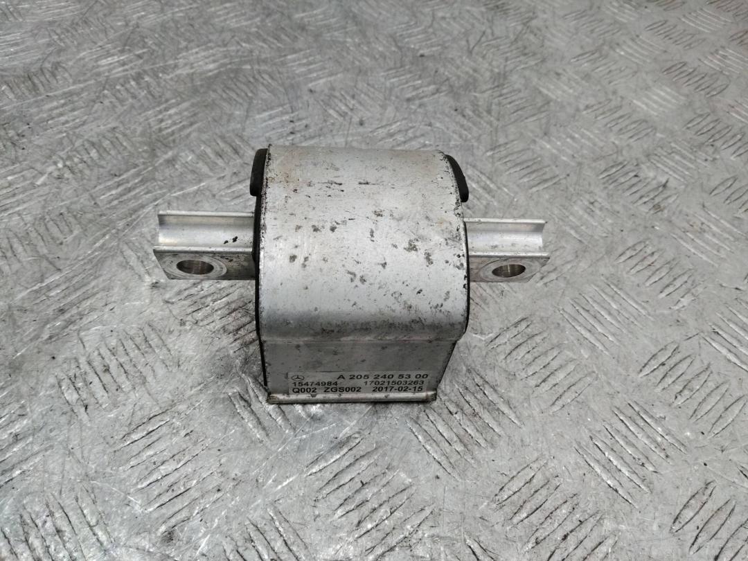 подушка крепления КПП Mercedes-Benz E-Класс W213/S213/C238/A238 2017, A2052405300 - фото №1