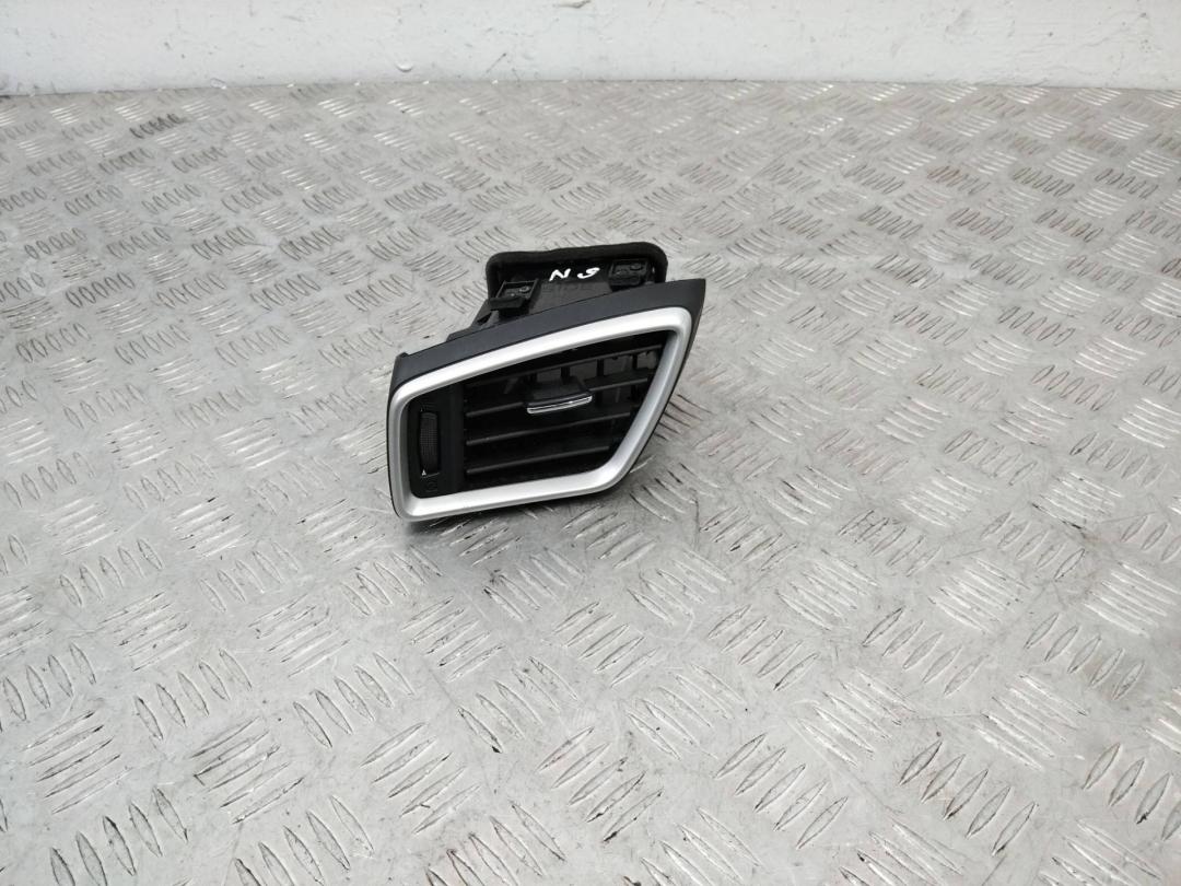 дефлектор обдува салона Nissan X-Trail T32 2016, 687614BA0A - фото №1