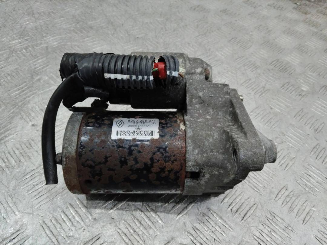 стартер Renault Clio 3 поколение 2006, 1.4 л., бензин, МКПП, 8200298371 - фото №1