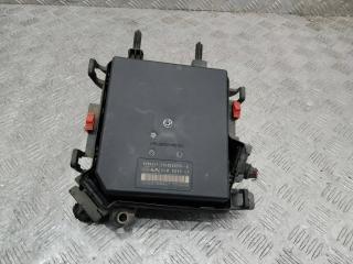 блок предохранителей Renault Megane 3 поколение 2009, 284B60009R