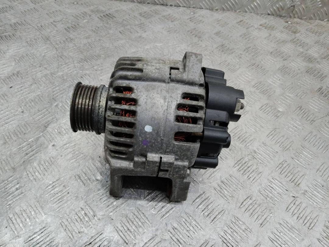 генератор Renault Scenic 3 поколение 2010, 1.6 л., бензин, 8200667619 - фото №1