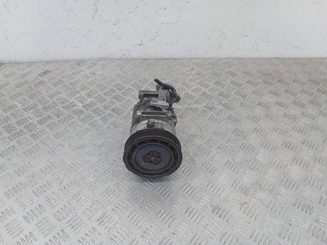 компрессор кондиционера Renault Megane 3 поколение 2011 - фото №1