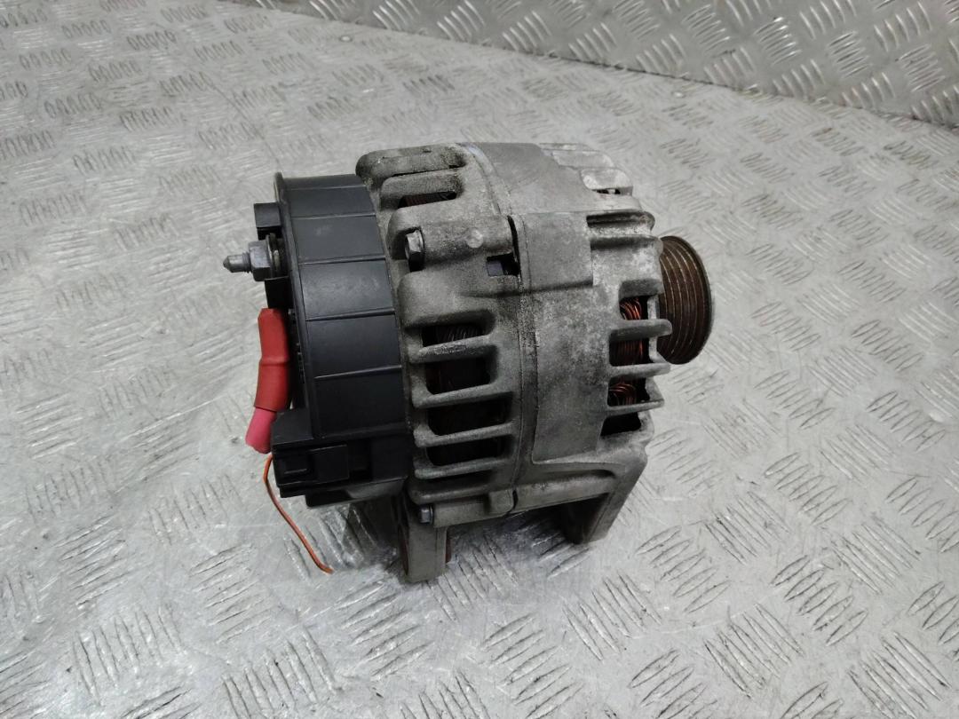 генератор Renault Megane 3 поколение 2010, 1.5 л., дизель, 231000026R - фото №1