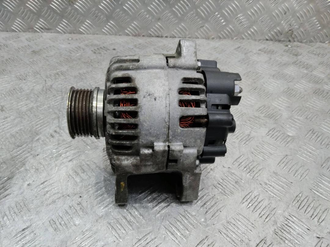 генератор Renault Scenic 3 поколение 2010, 1.6 л., бензин, 8200667619 - фото №1