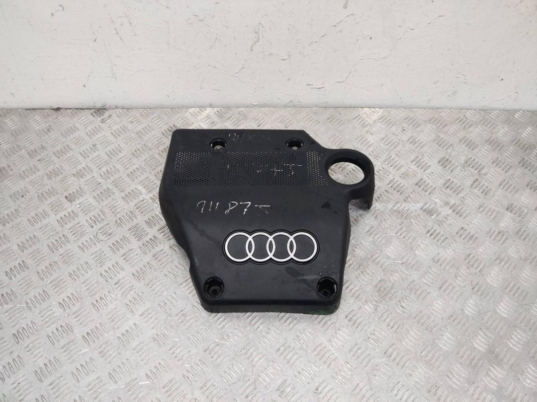 декоративная крышка двигателя Audi A3 8L 1998, 1.6 л., бензин, 06A103925N - фото №1
