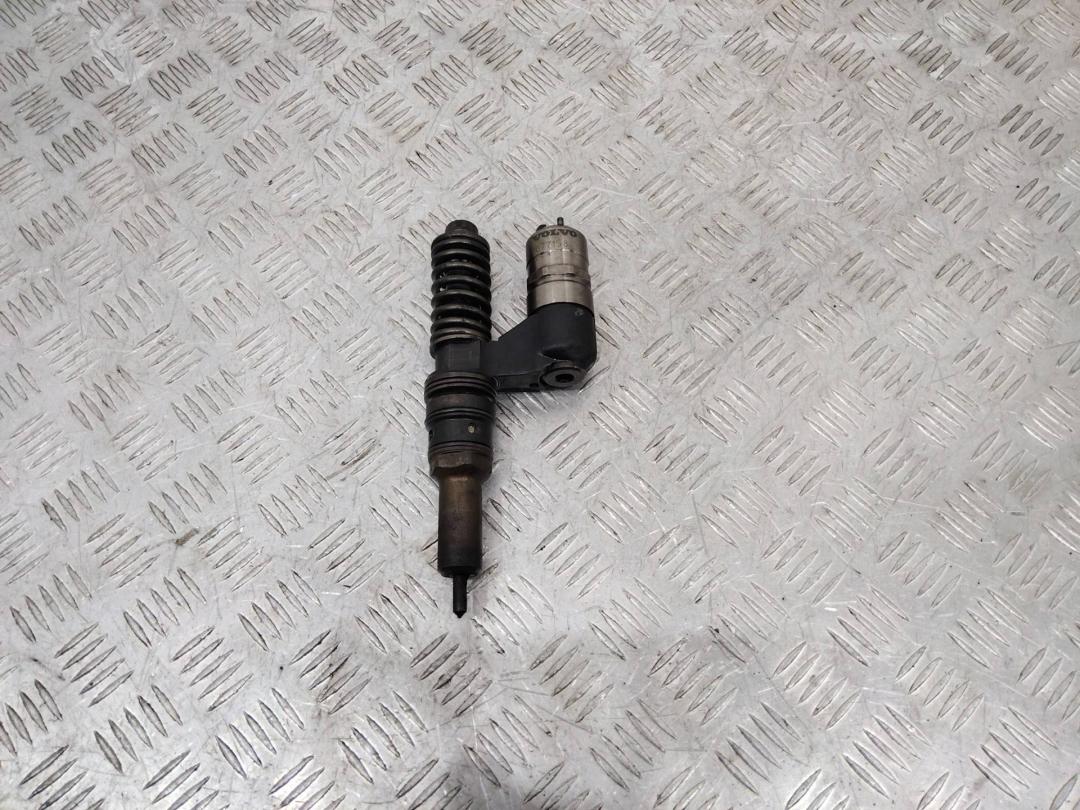 форсунка Volvo FH 1 поколение 1998, 12.1 л., дизель, МКПП, 1677158 - фото №1