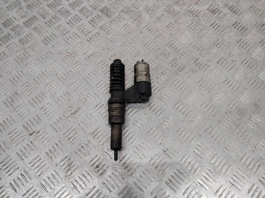 форсунка Volvo FH 1 поколение 1998, 12.1 л., дизель, МКПП, 1677158 - фото №1