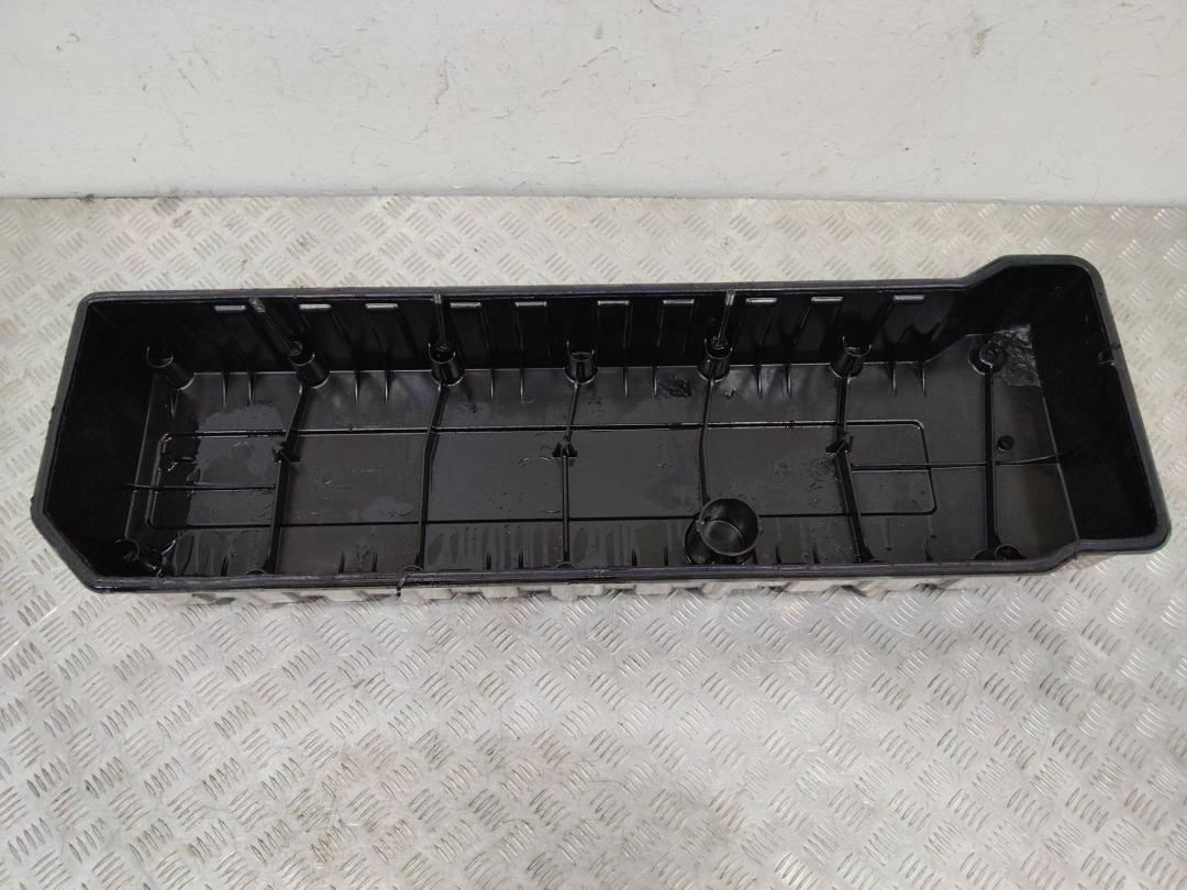 клапанная крышка Volvo FH 1 поколение 1998, 12.1 л., дизель, МКПП, 2465000 - фото №1