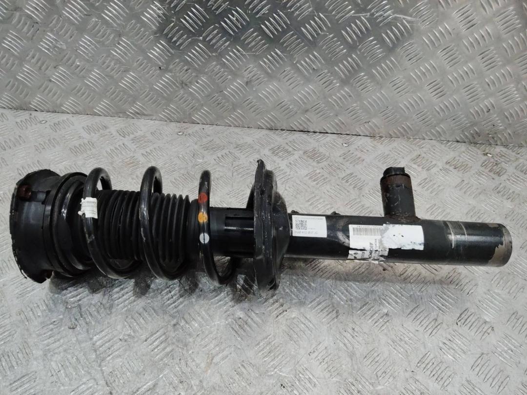 стойка передняя Volkswagen Golf 7 поколение 2013, 5Q0412037 - фото №1