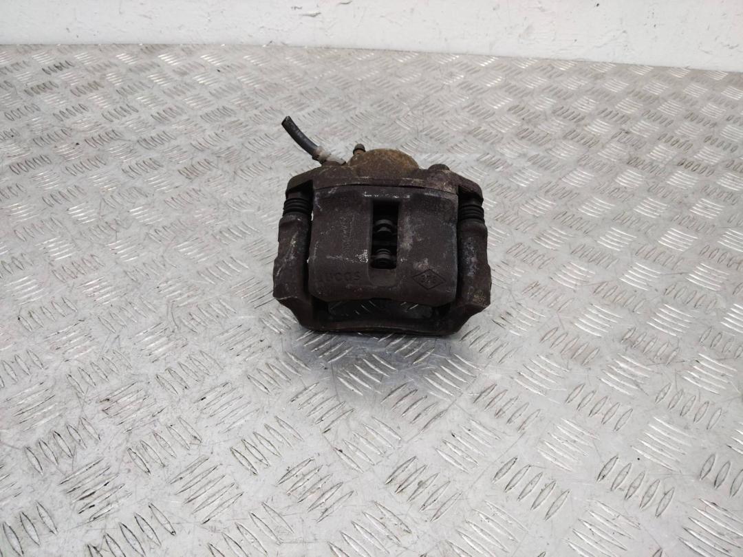 суппорт передний правый Renault Sandero 1 поколение 2009 - фото №1