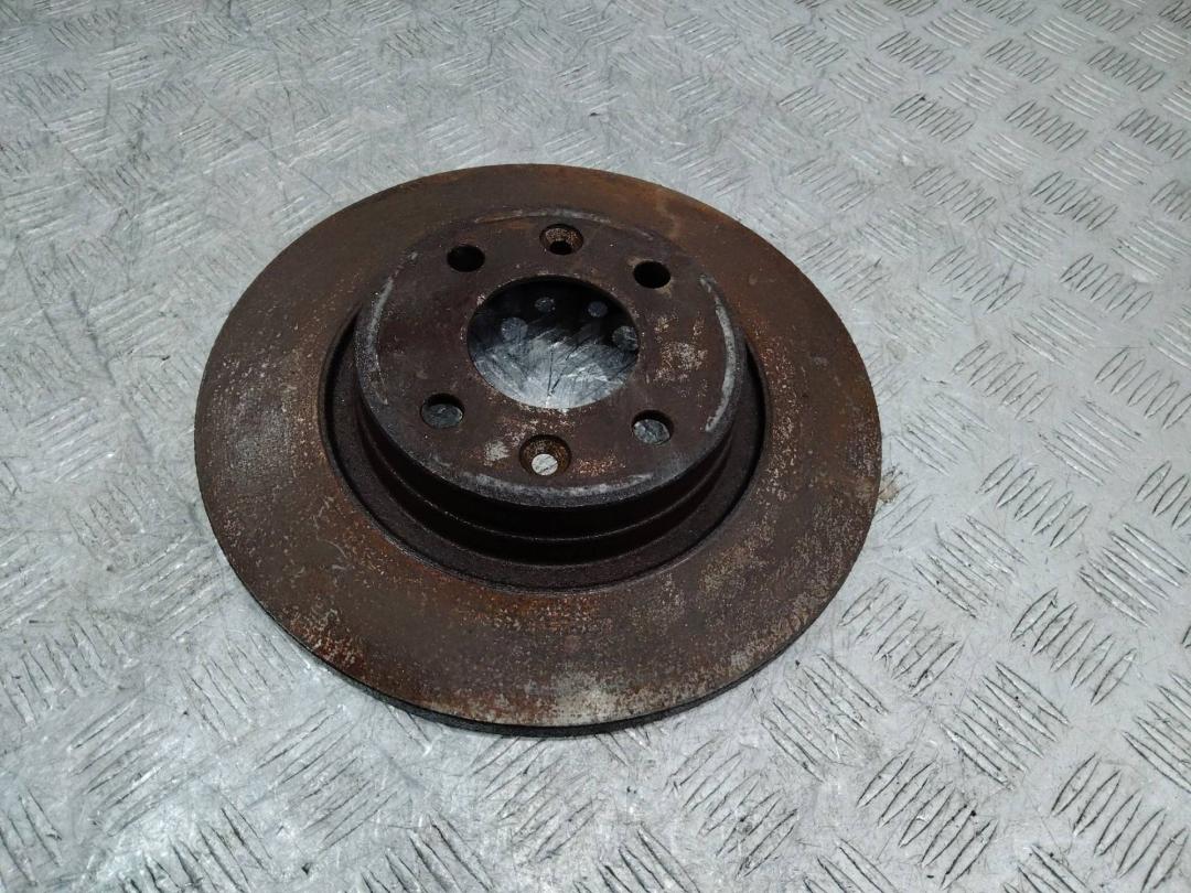 диск тормозной передний Renault Logan 1 поколение 2008 - фото №1