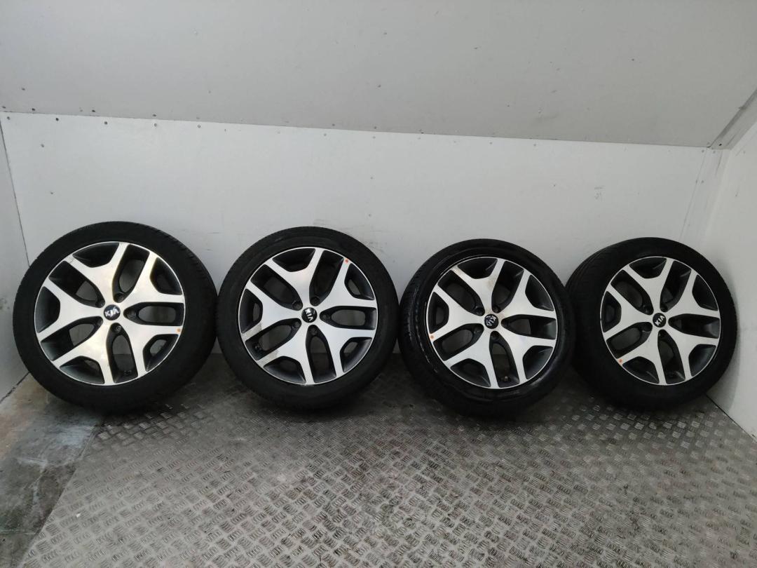 диск литой Kia Sportage 4 поколение 2016 - фото №1