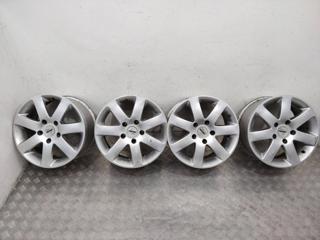 диск литой Volkswagen 2005 - фото №1