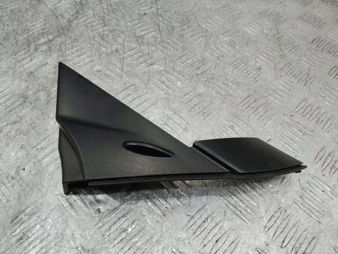 молдинг (накладка кузовная) Toyota C-HR 1 поколение 2018, 60117F4010 - фото №1