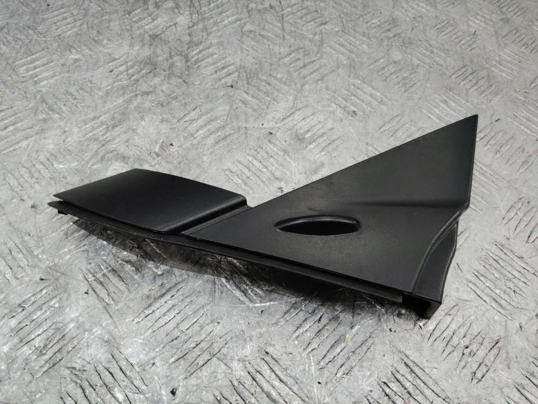 молдинг (накладка кузовная) Toyota C-HR 1 поколение 2018, 60118F4010 - фото №1